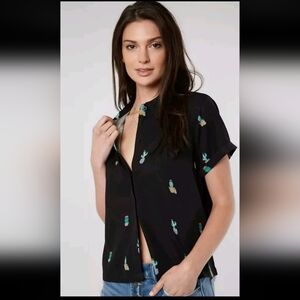 RVCA Size Large Black Short-Sleeve Button-Down Shirt with Cactus Motif